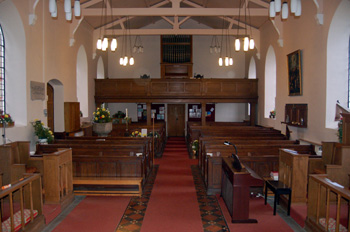Heath and Reach church looking west January 2009